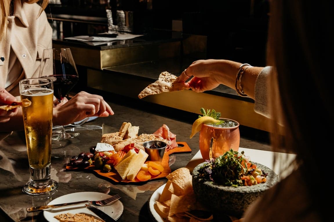 Restaurant dining experience 3